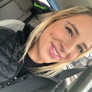 Meet your Posher, Marissa